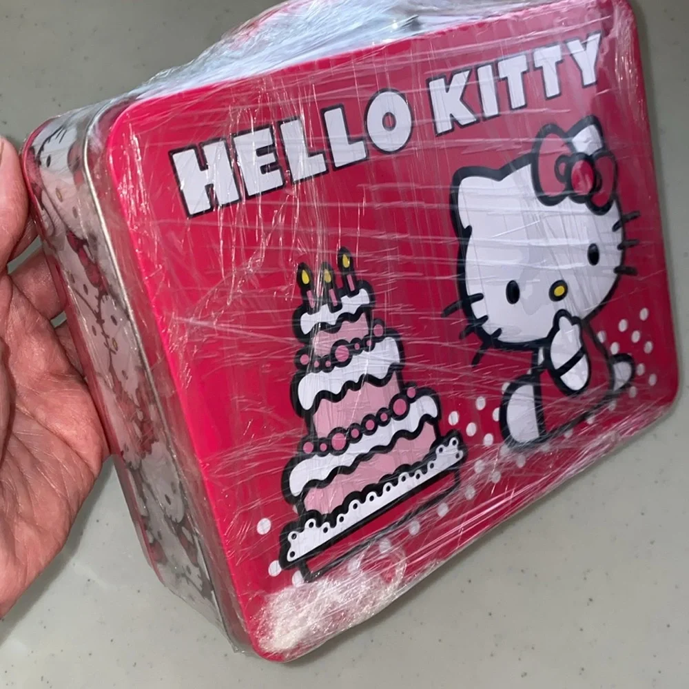 Hello Kitty Birthday Cake Embossed Metal Lunch Box & Bag, raspberry